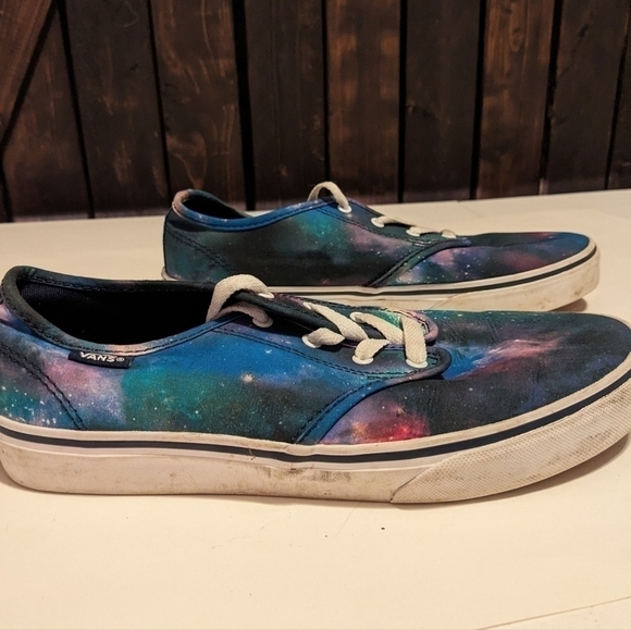 MISSY Size 6, Galaxy Vans. - Picture 6 of 8